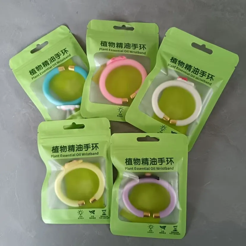 Kids Mosquito Repellent Wristband – Cartoon Bug Repellent Bracelet with Plant-Based Essential Oils, DEET-Free Anti-Bite Band for Outdoor Travel